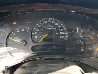2005 Chevrolet Tahoe LS with VIN 1GNEC13V05R255395, listed as a Copart auction lot 71962214 with 206,986 mi miles and Salvage Title. Bid and sale history available at carsss.com. Image 9.