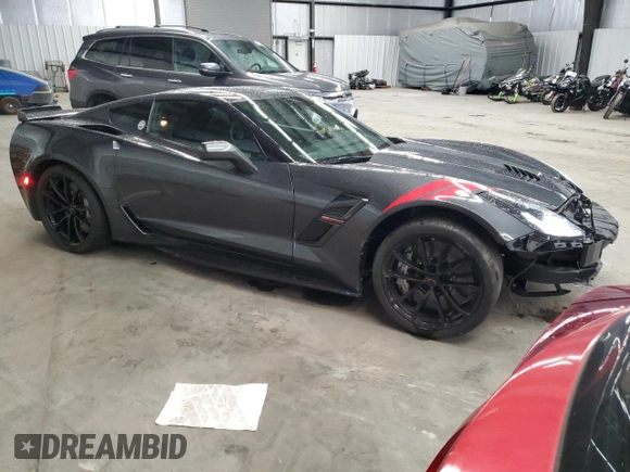 2017 Chevrolet Corvette Grand Sport 1LT with VIN 1G1YV2D71H5105645, listed as a Copart auction lot 46124703 with 33,350 mi miles. Bid and sale history available at carsss.com. Image 4.
