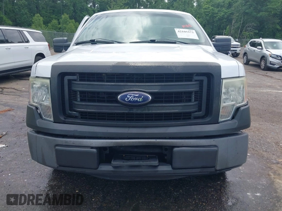 2014 Ford F-150 XL with VIN 1FTMF1CM1EKG31209, listed as a IAAI auction lot 42105573 with 187,162 mi miles and . Bid and sale history available at DreamBid. Image 12.