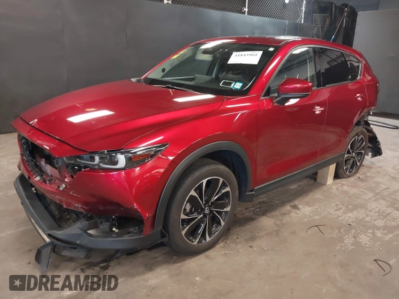 2023 Mazda CX-5 2.5 S Premium Plus Package with VIN JM3KFBEM5P0164568, listed as a IAAI auction lot 41843961 with 22,891 mi miles. Bid and sale history available at carsss.com. Image 19.