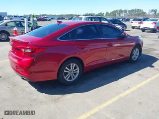 2017 Hyundai Sonata SE with VIN 5NPE24AF2HH570946, listed as a IAAI auction lot 41676560 with 180,465 mi miles. Bid and sale history available at carsss.com. Image 4.