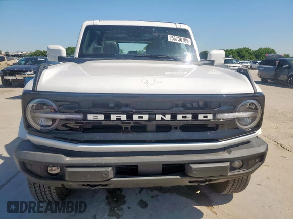 2024 Ford Bronco Outer Banks z VIN 1FMDE8BH8RLA81101, wystawiony jako Copart lot #56736785 z przebiegiem 5 437 mil mil oraz Szkoda całkowita • Salvage title. Historia ofert i sprzedaży dostępna na DreamBid. Obrazek 5.