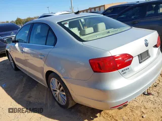 2011 Volkswagen Jetta SEL with VIN 3VWLX7AJ6BM330148, listed as a IAAI auction lot 41663551 with 128,673 mi miles and . Bid and sale history available at DreamBid. Image 3.