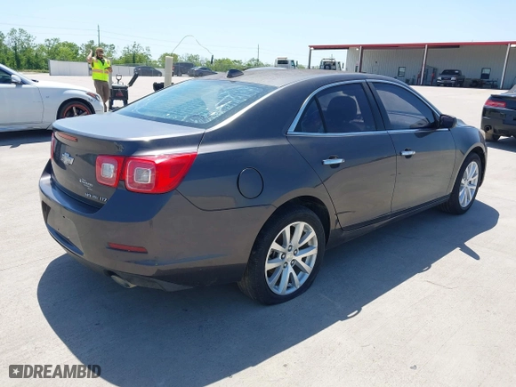 2013 Chevrolet Malibu LTZ with VIN 1G11H5SA7DF281662, listed as a IAAI auction lot 41998123 with 52,664 mi miles. Bid and sale history available at carsss.com. Image 4.