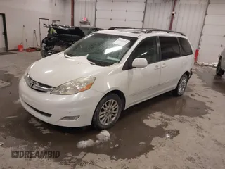 2008 Toyota Sienna XLE with VIN 5TDZK22C48S194030, listed as a IAAI auction lot 41633336 with 306,800 mi miles. Bid and sale history available at carsss.com. Image 2.