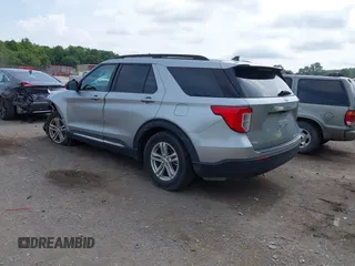 2022 Ford Explorer XLT with VIN 1FMSK7DH1NGB54044, listed as a IAAI auction lot 42502224 with 62,374 mi miles and . Bid and sale history available at DreamBid. Image 3.