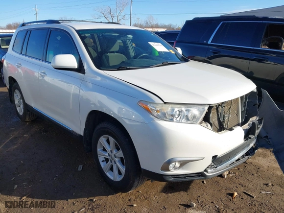 2013 Toyota Highlander with VIN 5TDZK3EH7DS127199, listed as a IAAI auction lot 41659716 with 169,873 mi miles. Bid and sale history available at carsss.com. Image 1.