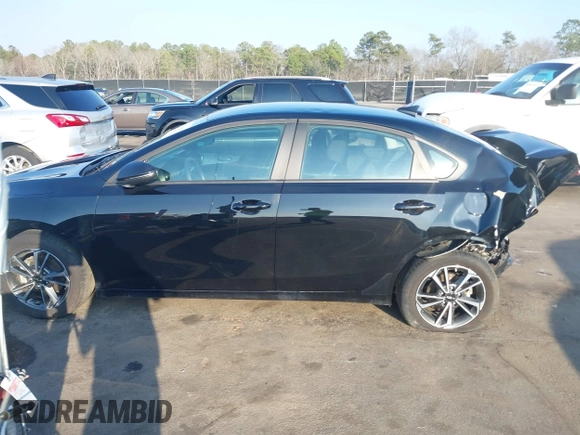 2024 Kia Forte LXS with VIN 3KPF24ADXRE824413, listed as a IAAI auction lot 41514406 with 7,069 mi miles. Bid and sale history available at carsss.com. Image 14.
