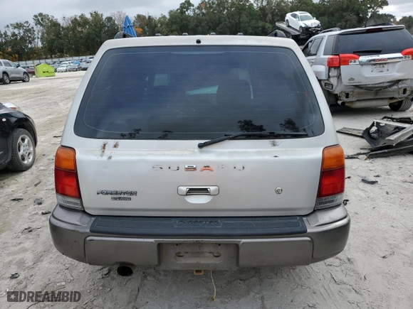 2000 Subaru Forester S with VIN JF1SF655XYH702800, listed as a Copart auction lot 84628774 with 0 mi miles and Salvage Title. Bid and sale history available at carsss.com. Image 6.