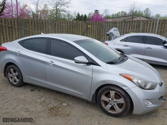 2013 Hyundai Elantra GLS with VIN 5NPDH4AE8DH287737, listed as a IAAI auction lot 41971804 with 217,565 mi miles. Bid and sale history available at carsss.com. Image 1.