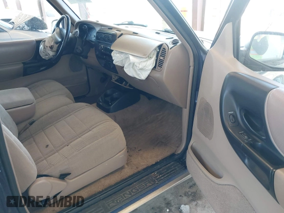 1997 Ford Ranger XLT with VIN 1FTCR14XXVPA34669, listed as a IAAI auction lot 41572934 with 81,917 mi miles. Bid and sale history available at carsss.com. Image 5.