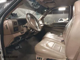 1999 Ford Super Duty F-250 XL with VIN 1FTNX20F1XEA40537, listed as a IAAI auction lot 41555982 with 187,608 mi miles. Bid and sale history available at carsss.com. Image 5.