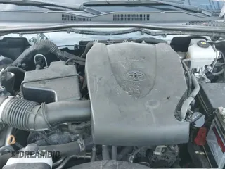 2021 Toyota Tacoma SR5 с VIN 5TFDZ5BN8MX062434, выставлен на аукционе IAAI как лот 43202596 с пробегом 13 367 миль миль и . История ставок и продаж доступна на DreamBid. Изображение 19.