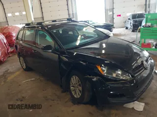 2016 Volkswagen Golf TSI S z VIN 3VWC17AU8GM517085, wystawiony jako IAAI lot #41869130 z przebiegiem 95 356 mil mil oraz . Historia ofert i sprzedaży dostępna na DreamBid. Obrazek 1.