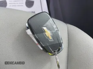 2020 Chevrolet Equinox LS z VIN 2GNAXSEV3L6216007, wystawiony jako IAAI lot #41889041 z przebiegiem 96 406 mil mil oraz . Historia ofert i sprzedaży dostępna na DreamBid. Obrazek 11.