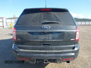 2015 Ford Explorer XLT with VIN 1FM5K8D83FGA85135, listed as a IAAI auction lot 41989232 with 149,493 mi miles. Bid and sale history available at carsss.com. Image 17.