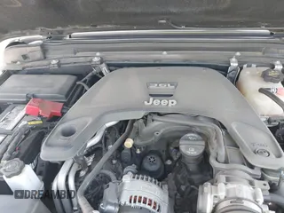2020 Jeep Gladiator Rubicon with VIN 1C6JJTBG0LL187537, listed as a IAAI auction lot 42018914 with 53,443 mi miles and . Bid and sale history available at DreamBid. Image 10.