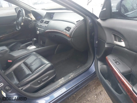 2012 Honda Crosstour EX-L with VIN 5J6TF1H53CL000704, listed as a IAAI auction lot 41504676 with 202,550 mi miles. Bid and sale history available at carsss.com. Image 5.