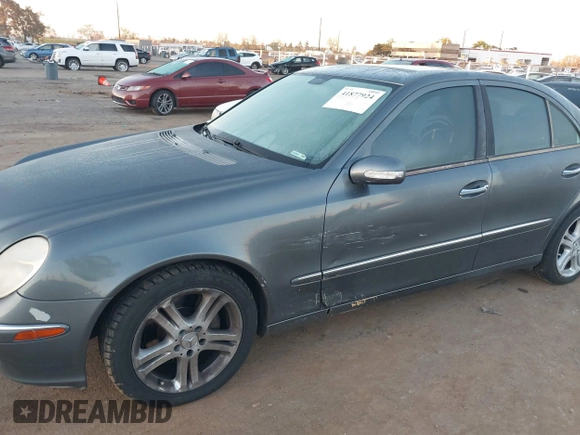 2006 Mercedes-Benz E-Class 3.5L with VIN WDBUF56J46A862443, listed as a IAAI auction lot 41877924 with 17,920 mi miles. Bid and sale history available at carsss.com. Image 6.