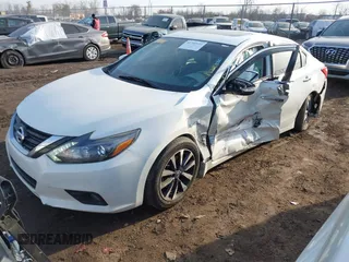 2016 Nissan Altima SR with VIN 1N4AL3AP8GC169495, listed as a IAAI auction lot 41792151 with 131,918 mi miles and . Bid and sale history available at carsss.com. Image 18.
