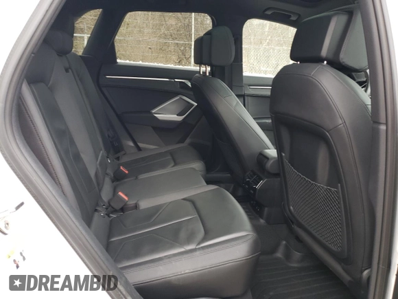 2023 Audi Q3 S line Premium z VIN WA1DECF30P1050210, wystawiony jako Copart lot #47090485 z przebiegiem 47 076 mil mil oraz Szkody całkowita. Historia ofert i sprzedaży dostępna na DreamBid. Obrazek 11.