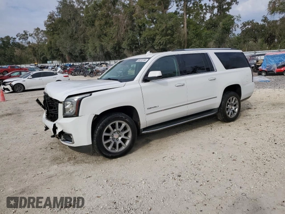 2019 GMC Yukon XL Denali with VIN 1GKS1HKJ2KR178862, listed as a Copart auction lot 86518184 with 44,228 mi miles and Salvage Title. Bid and sale history available at carsss.com. Image 1.
