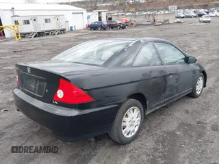 2005 Honda Civic Cpe LX with VIN 1HGEM22585L054068, listed as a IAAI auction lot 41961971 with 108,941 mi miles. Bid and sale history available at carsss.com. Image 4.