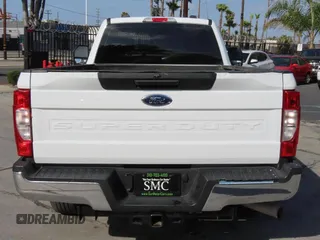 2022 Ford F-350 XL z VIN 1FTRF3A66NEG41366, wystawiony jako Copart lot #55134315 z przebiegiem 34 356 mil mil oraz Szkody całkowita. Historia ofert i sprzedaży dostępna na DreamBid. Obrazek 6.