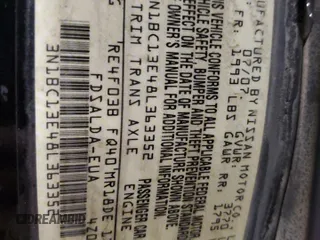 2008 Nissan Versa S z VIN 3N1BC13E48L363352, wystawiony jako Copart lot #50591665 z przebiegiem 204 311 mil mil oraz Szkoda całkowita • Salvage title. Historia ofert i sprzedaży dostępna na DreamBid. Obrazek 12.
