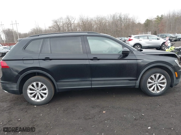 2018 Volkswagen Tiguan S with VIN 3VV1B7AX9JM091210, listed as a IAAI auction lot 41683380 with 63,627 mi miles. Bid and sale history available at carsss.com. Image 13.