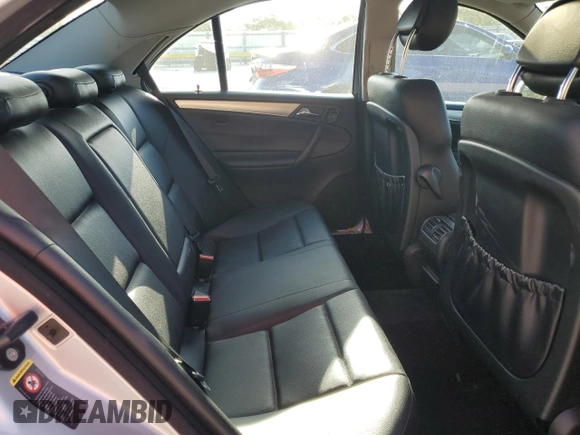 2005 Mercedes-Benz C 230 Kompressor z VIN WDBRF40J35F726895, wystawiony jako Copart lot #51034775 z przebiegiem 31 612 mil mil oraz Szkoda całkowita • Salvage title. Historia ofert i sprzedaży dostępna na DreamBid. Obrazek 10.