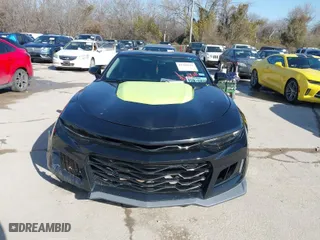 2020 Chevrolet Camaro 1LT with VIN 1G1FB1RS0L0116889, listed as a IAAI auction lot 41780194 with NaN miles. Bid and sale history available at carsss.com. Image 13.