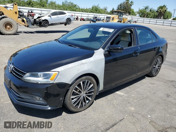 2015 Volkswagen Jetta Sport z VIN 3VWD17AJ4FM401214, wystawiony jako Copart lot #61095445 z przebiegiem 104 833 mil mil oraz Czysty tytuł • Clean title. Historia ofert i sprzedaży dostępna na DreamBid. Obrazek 1.