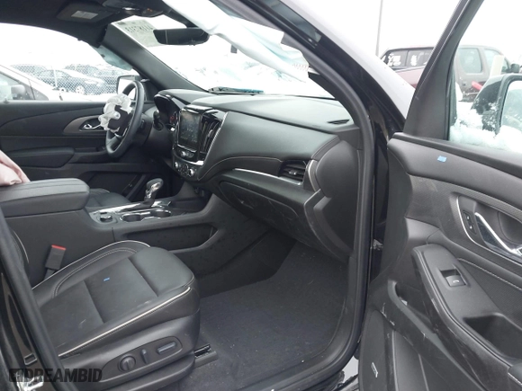 2023 Chevrolet Traverse Premier with VIN 1GNEVKKW3PJ324995, listed as a IAAI auction lot 41187313 with 14,701 mi miles. Bid and sale history available at carsss.com. Image 5.