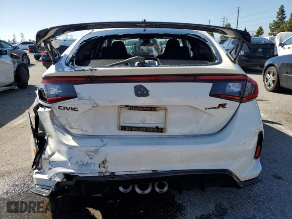 2024 Honda Civic Type R z VIN JHMFL5G40RX004351, wystawiony jako Copart lot #49505845 z przebiegiem 16 288 mil mil oraz Szkoda całkowita • Salvage title. Historia ofert i sprzedaży dostępna na DreamBid. Obrazek 6.