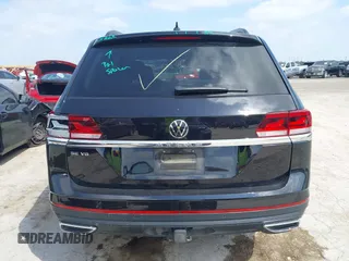2022 Volkswagen Atlas SE with VIN 1V2WR2CA0NC528514, listed as a IAAI auction lot 42403584 with 60,778 mi miles and . Bid and sale history available at DreamBid. Image 16.