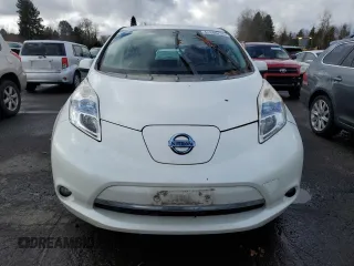 2015 Nissan LEAF SV with VIN 1N4AZ0CP9FC301558, listed as a Copart auction lot 45380735 with 67,474 mi miles and Salvage title. Bid and sale history available at DreamBid. Image 5.