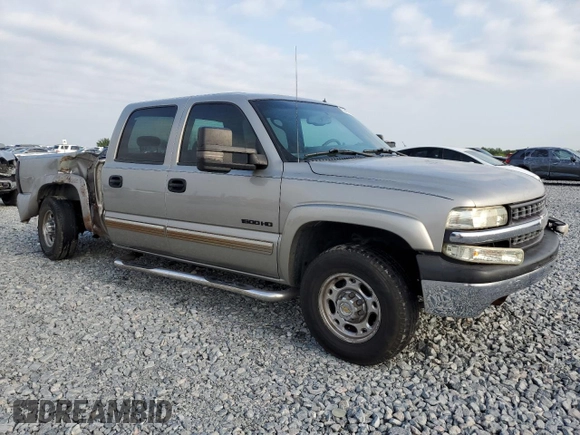 2002 Chevrolet Silverado 1500HD LT with VIN 1GCGC13U42F195580, listed as a Copart auction lot 53432235 with 238,007 mi miles and Salvage Title. Bid and sale history available at DreamBid. Image 4.