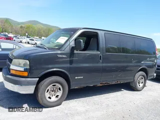 2003 Chevrolet Express Passenger with VIN 1GAHG35U631142890, listed as a IAAI auction lot 42086091 with 127,191 mi miles and . Bid and sale history available at DreamBid. Image 6.