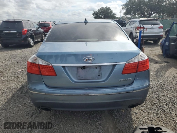 2009 Hyundai Genesis with VIN KMHGC46E19U033171, listed as a Copart auction lot 72803864 with 401,490 mi miles and Non Repairable. Bid and sale history available at carsss.com. Image 6.