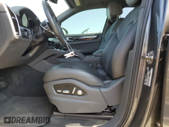 2019 Porsche Cayenne with VIN WP1AA2AY3KDA10453, listed as a Copart auction lot 62389845 with 75,344 mi miles and Clean title. Bid and sale history available at DreamBid. Image 7.