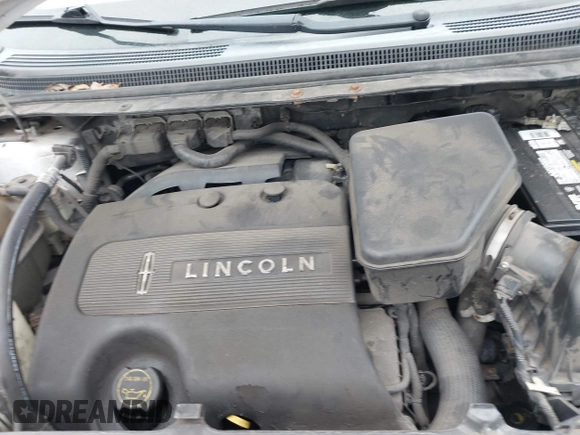 2011 Lincoln MKX with VIN 2LMDJ8JK6BBJ20920, listed as a IAAI auction lot 41651637 with 213,561 mi miles. Bid and sale history available at carsss.com. Image 10.