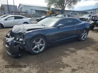 2014 Chevrolet Camaro LT z VIN 2G1FB1E32E9240136, wystawiony jako Copart lot #55873705 z przebiegiem 132 153 mil mil oraz Szkoda całkowita • Salvage title. Historia ofert i sprzedaży dostępna na DreamBid. Obrazek 1.
