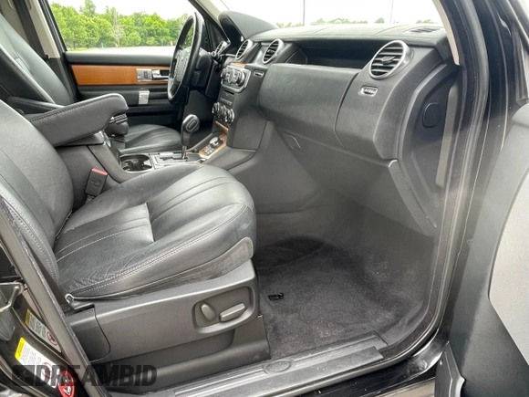 2013 Land Rover LR4 HSE with VIN SALAG2D40DA682332, listed as a Copart auction lot 55495535 with 116,937 mi miles and Clean Title. Bid and sale history available at DreamBid. Image 5.