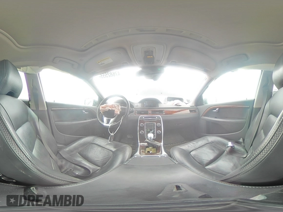 2013 Volvo XC70 3.2L with VIN YV4940BZ9D1151567, listed as a Copart auction lot 47682555 with 62,611 mi miles and Clean Title. Bid and sale history available at DreamBid. Image 13.