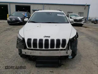 2017 Jeep Cherokee Limited z VIN 1C4PJMDS3HW625449, wystawiony jako Copart lot #61153335 z przebiegiem 128 331 mil mil oraz Szkoda całkowita • Salvage title. Historia ofert i sprzedaży dostępna na DreamBid. Obrazek 5.