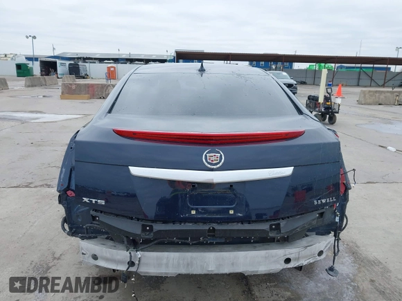 2013 Cadillac XTS Luxury with VIN 2G61P5S34D9134111, listed as a IAAI auction lot 41623629 with 52,182 mi miles. Bid and sale history available at carsss.com. Image 17.