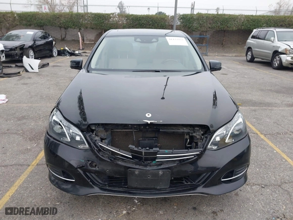 2016 Mercedes-Benz E-Class E 350 Sport with VIN WDDHF5KB5GB268771, listed as a IAAI auction lot 41437933 with 92,990 mi miles. Bid and sale history available at carsss.com. Image 12.