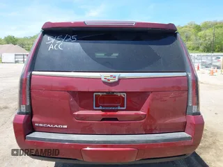 2018 Cadillac Escalade ESV Platinum z VIN 1GYS4KKJXJR270598, wystawiony jako IAAI lot #42238452 z przebiegiem 60 194 mil mil oraz . Historia ofert i sprzedaży dostępna na DreamBid. Obrazek 17.