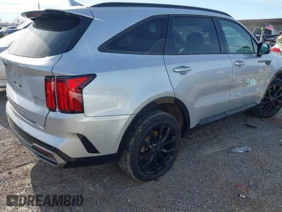 2021 Kia Sorento SX Prestige X-Line with VIN 5XYRKDLF0MG046274, listed as a IAAI auction lot 41046731 with 71,033 mi miles. Bid and sale history available at carsss.com. Image 4.
